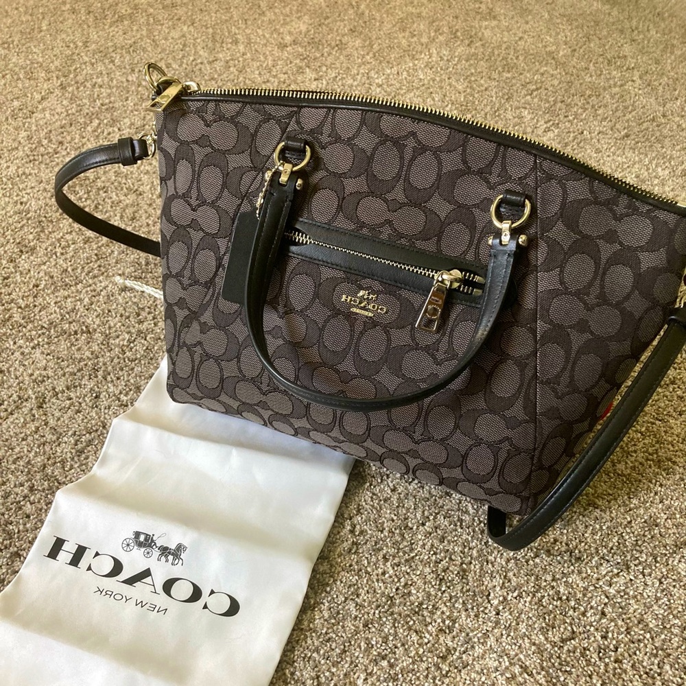 Never Worn Coach Purse!